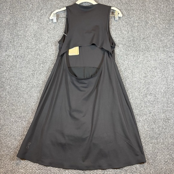 On Cloud Run Studio Dress Size M Black NWT - Picture 13 of 16